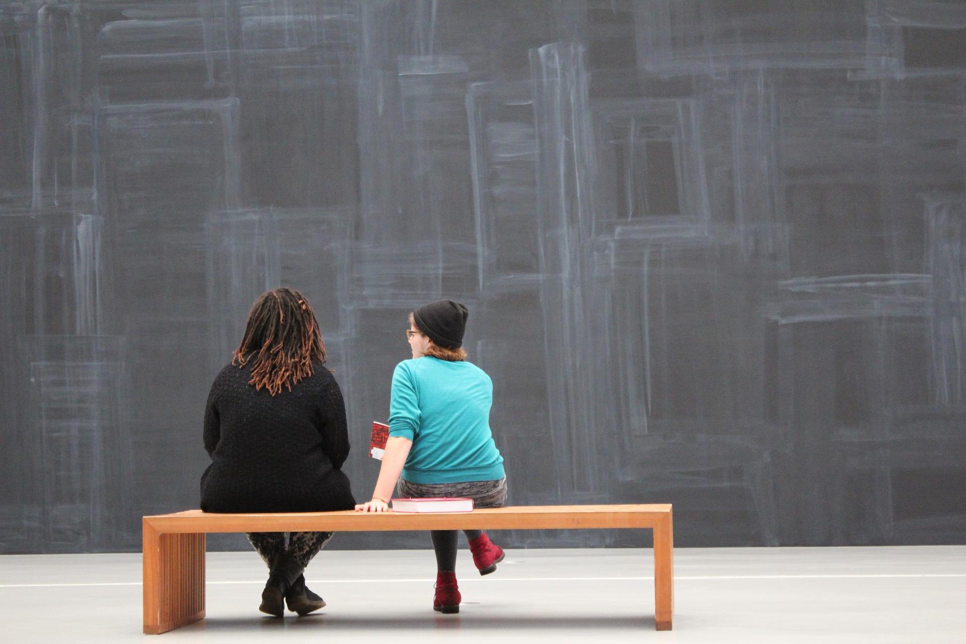 Je veux aller au musée, mon enfant à la piscine